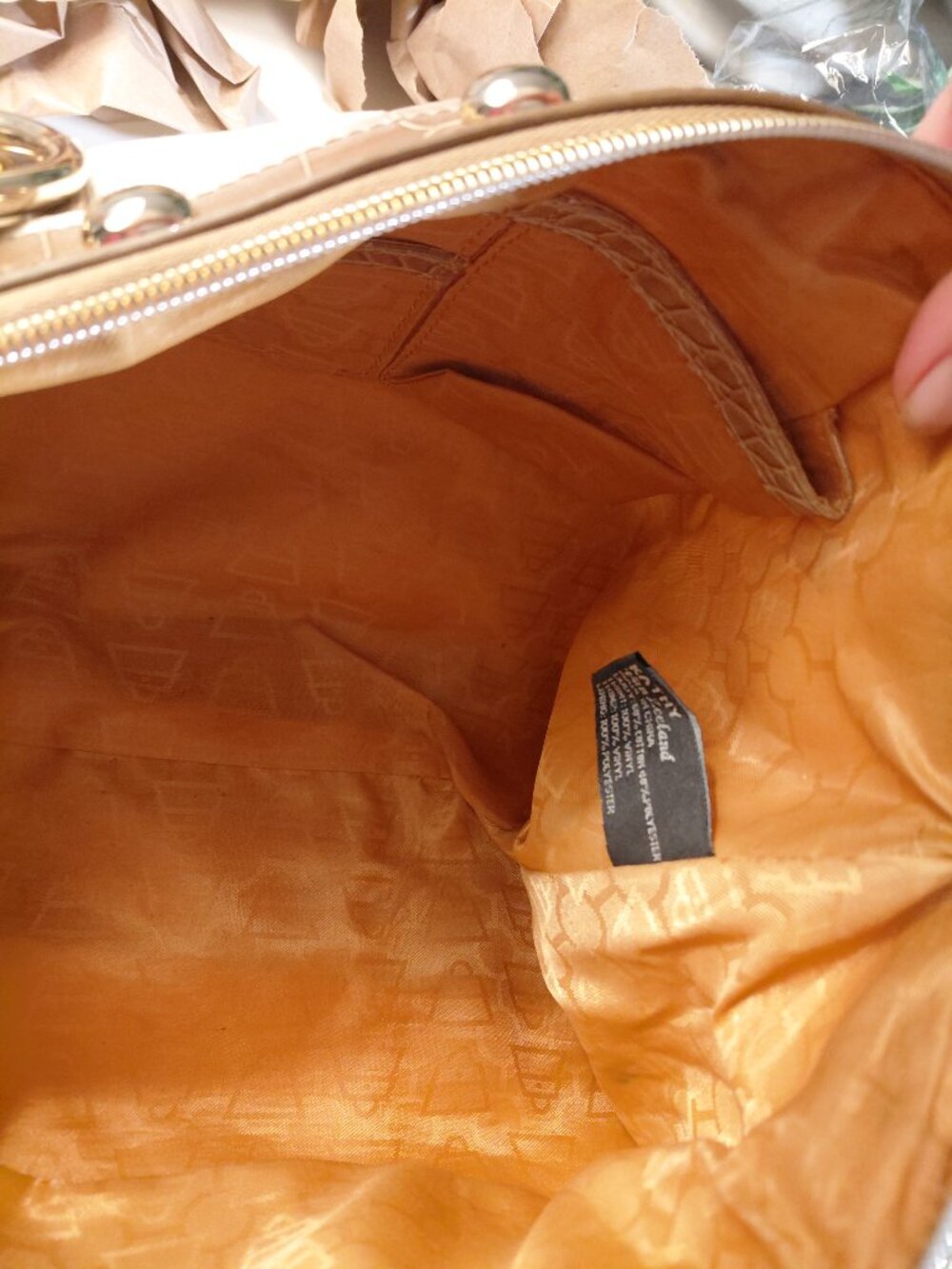 Kathy Van Zeeland Handbag Cream & Bronze W/Charms - Picture 9 of 9